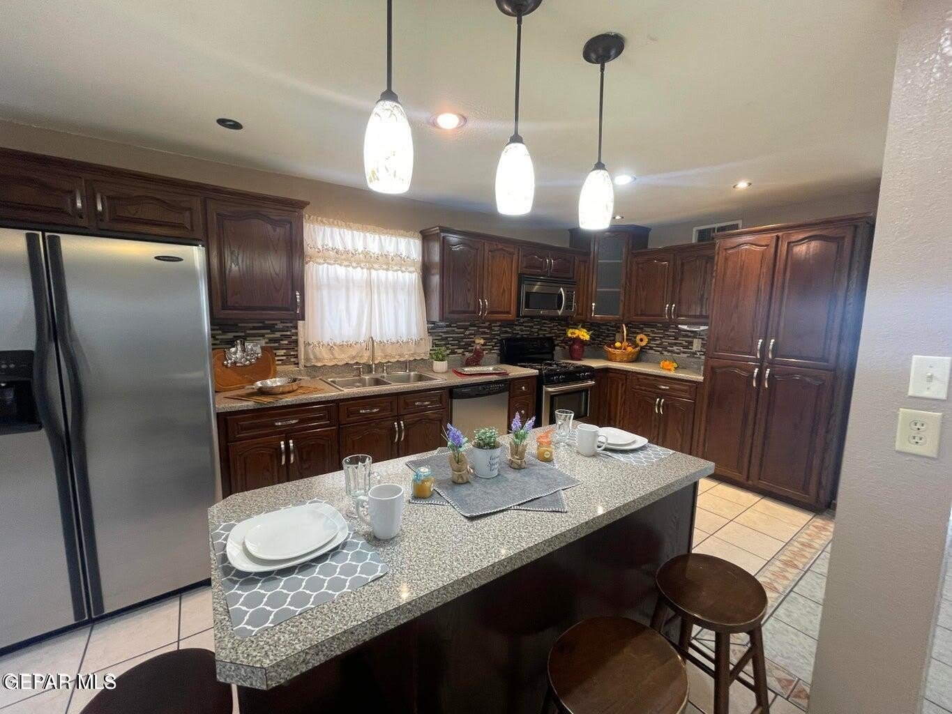 808 Merriman Drive – photo 4