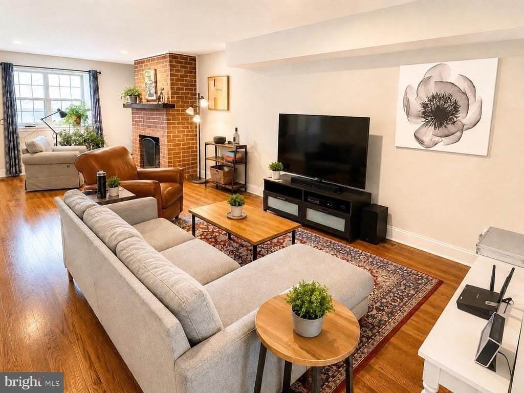 618 COATES LANE – photo 3