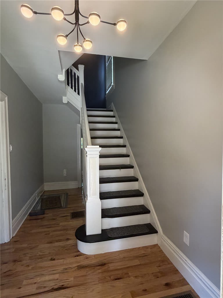 1214 Goe Ave – photo 4