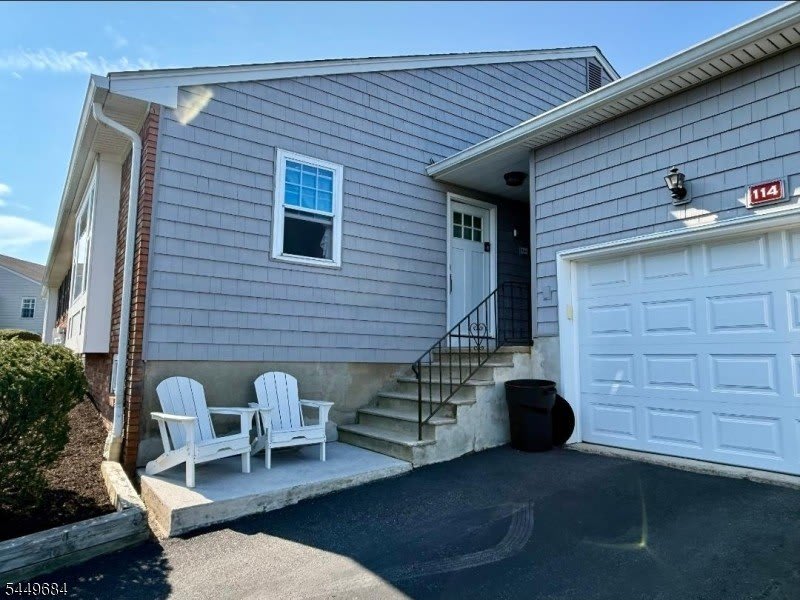 114 Brandywyne Dr – photo 2