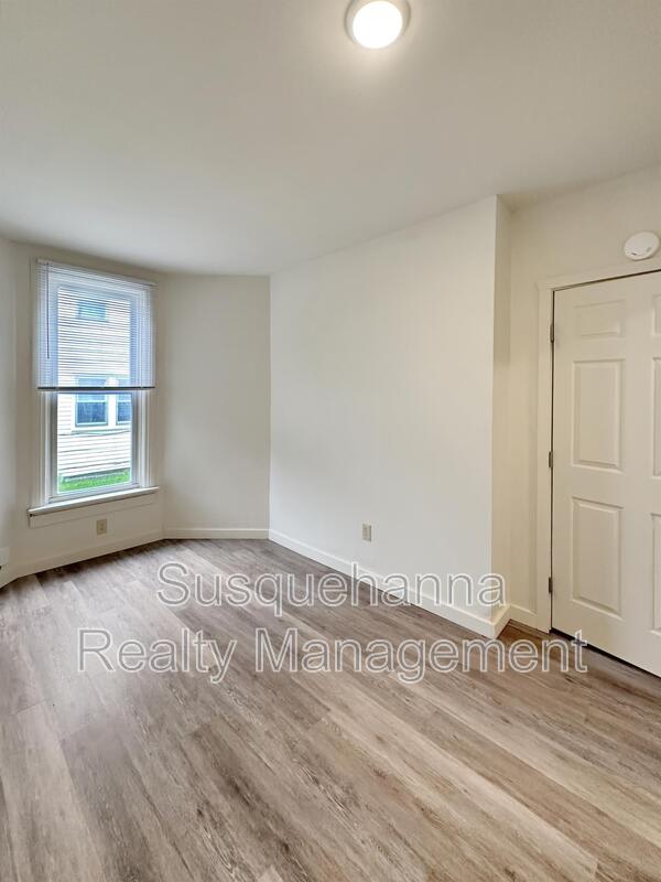520 W. Main Street – photo 3