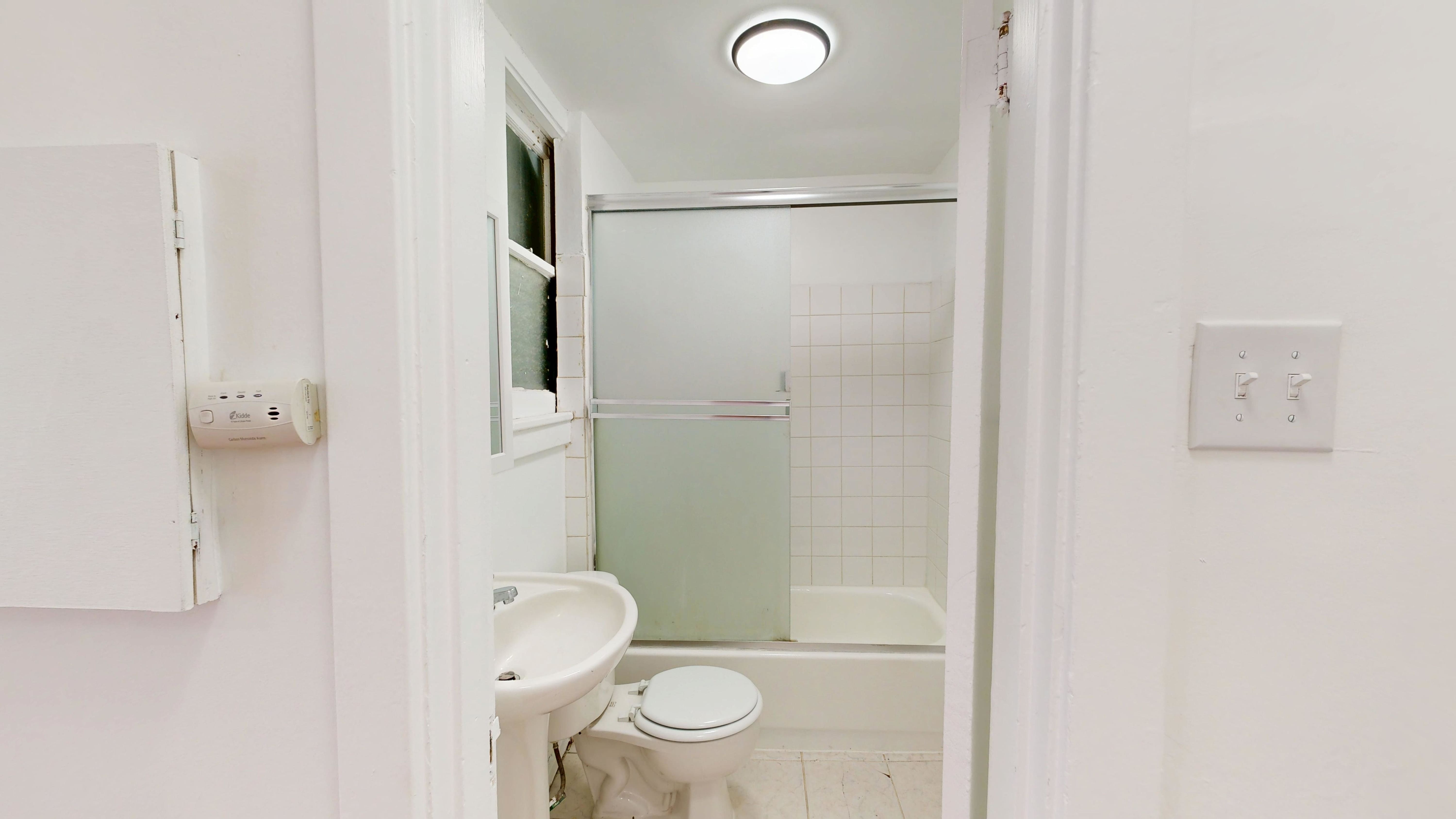 449 O'Farrell – photo 3