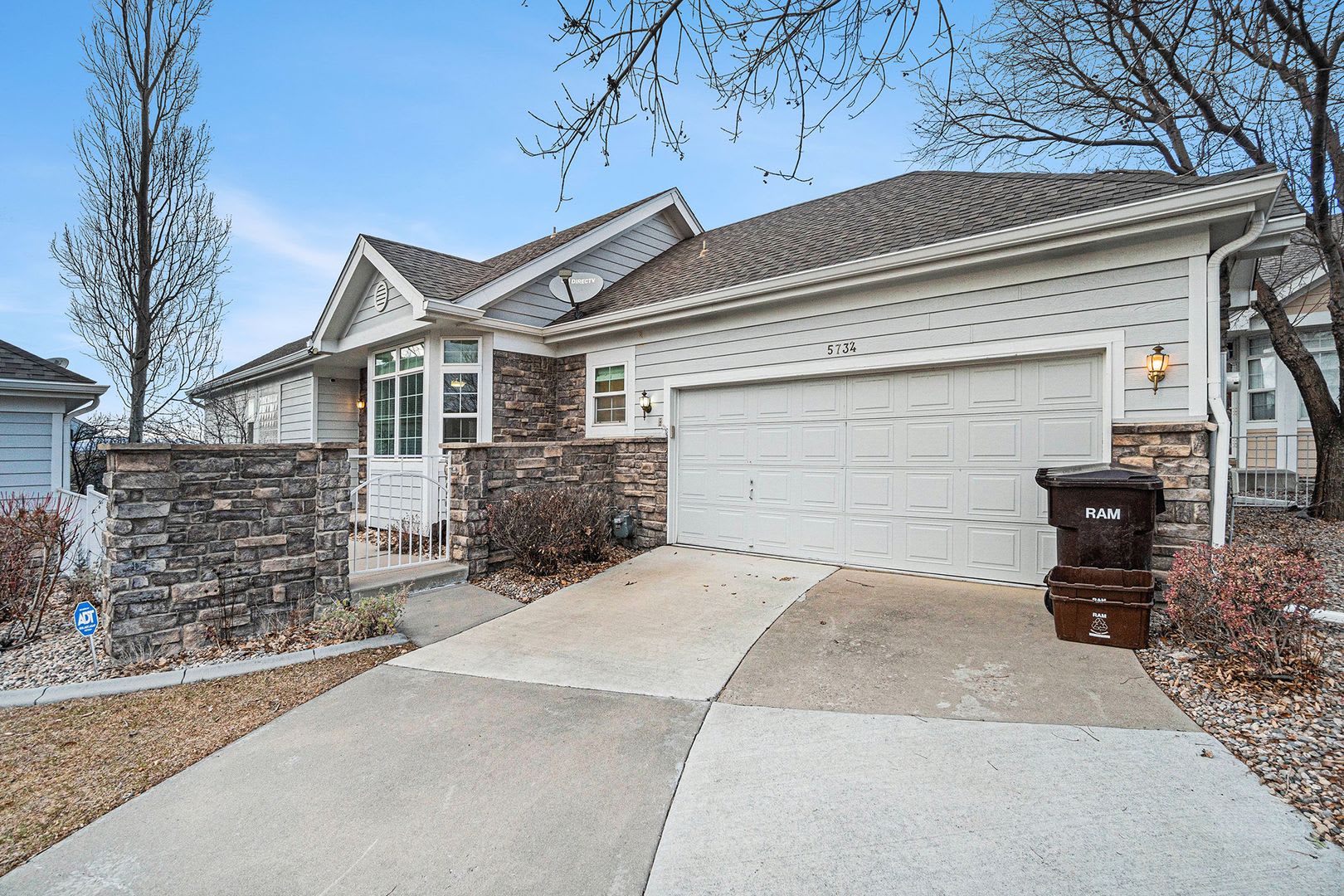 Patio home with mountain views!! – photo 1