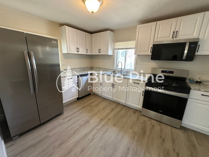 1198 Boise Avenue – photo 3