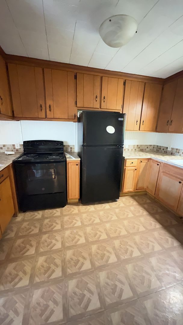 1201 N 8th Ave – photo 3