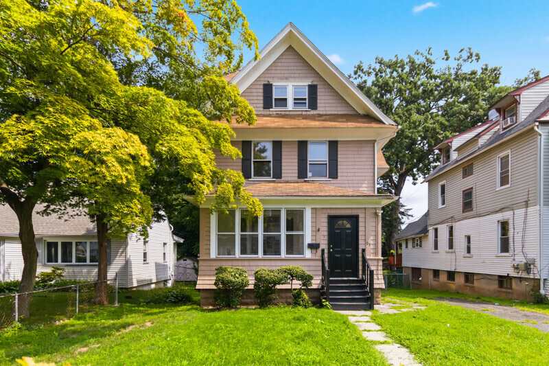 99 Lincoln Ave. – photo 3