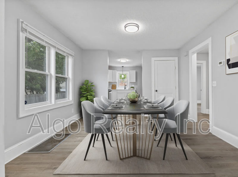 2915 North Logan Avenue – photo 4