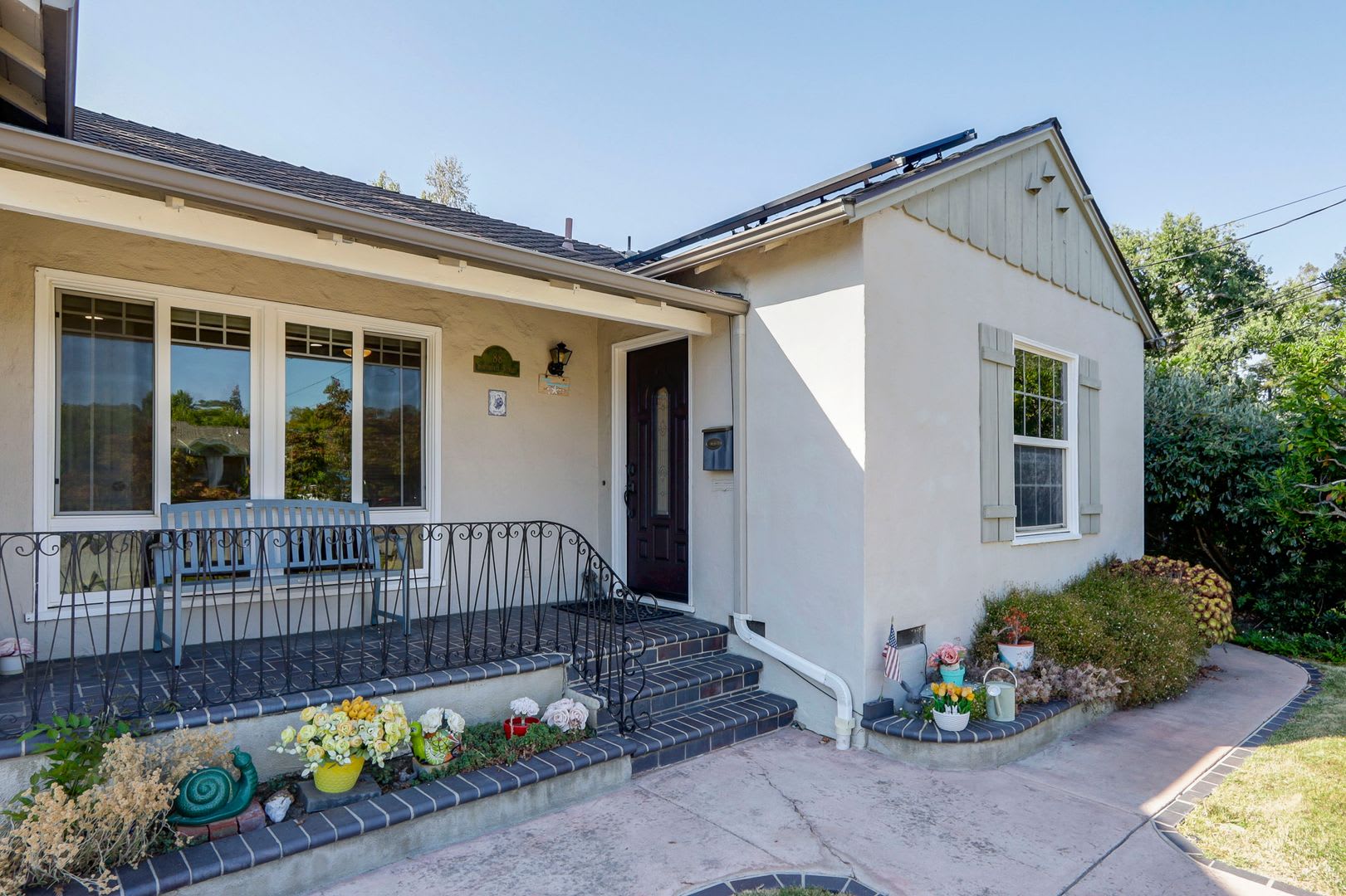 5BR/3BA Pet-Friendly Entire Property with Separate Guest House – photo 4