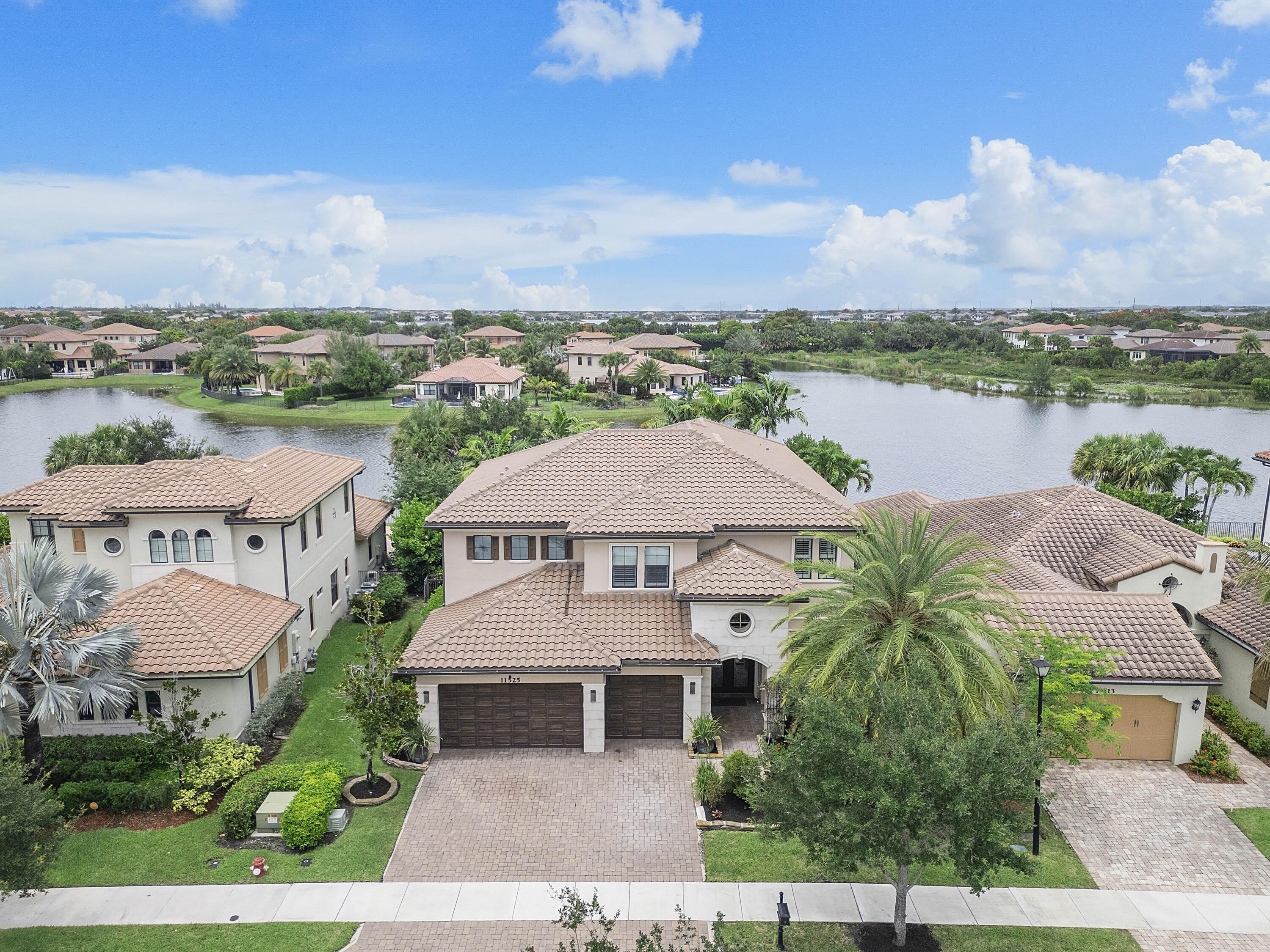 11525 NW 81st Place – photo 2