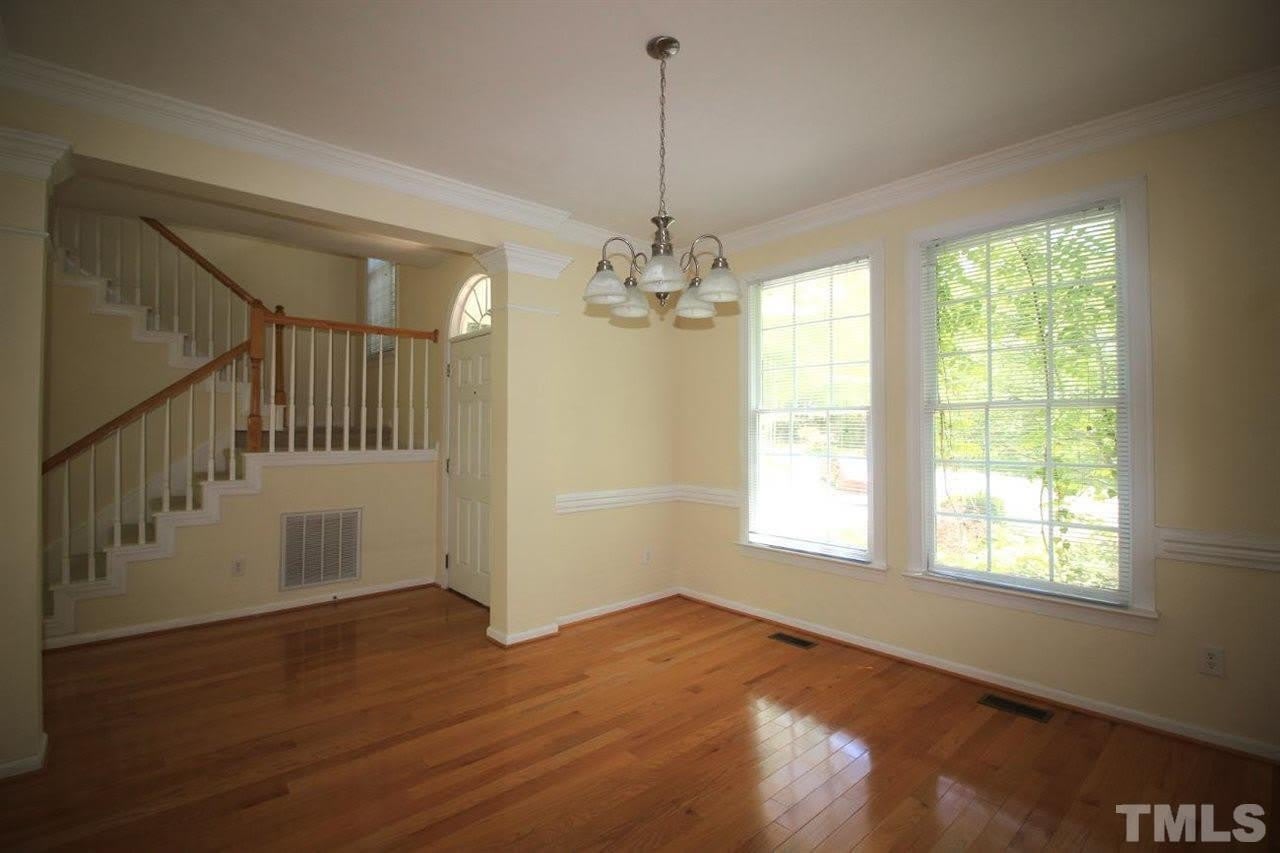 106 Bowers Lane – photo 2