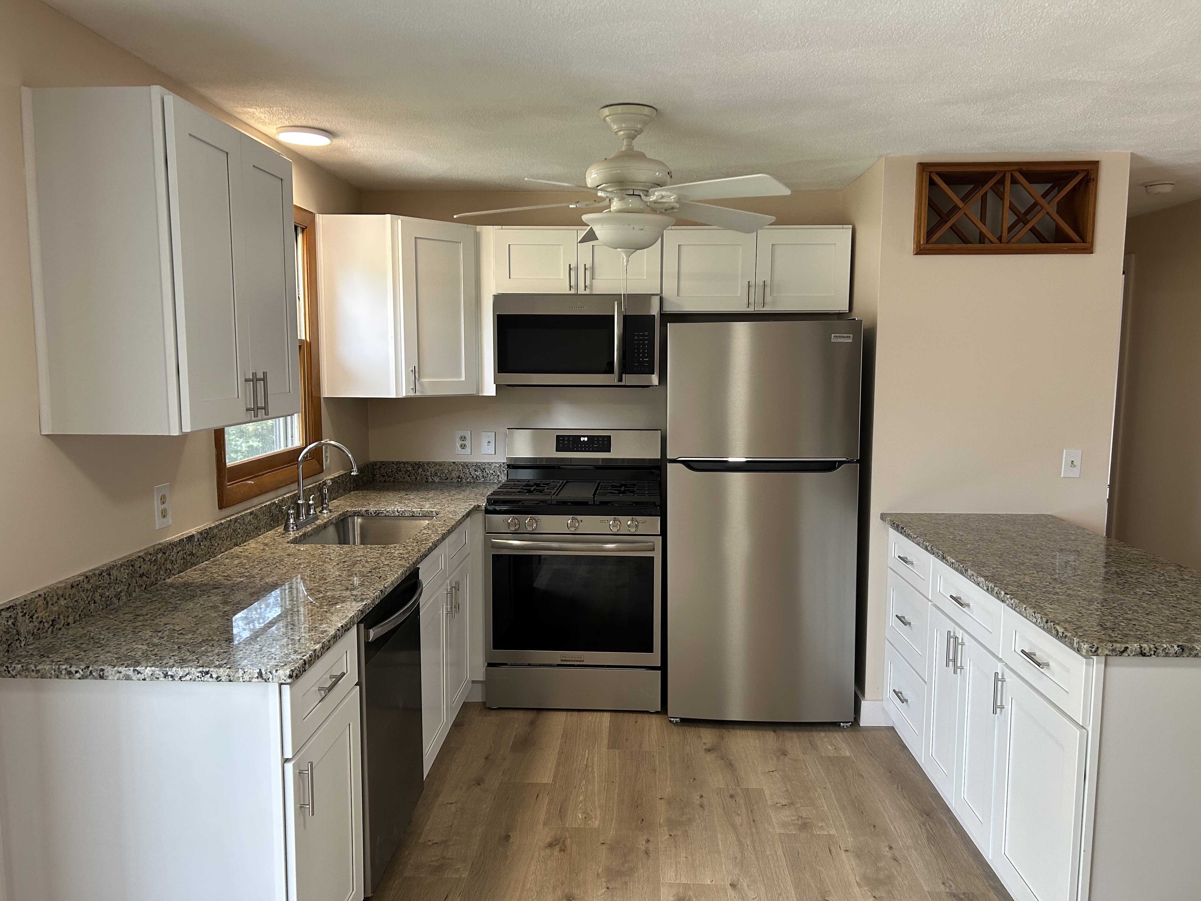 287 Mayfield Avenue – photo 2