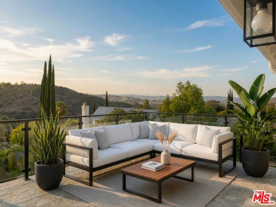 23749 B Canyon Dr – photo 2