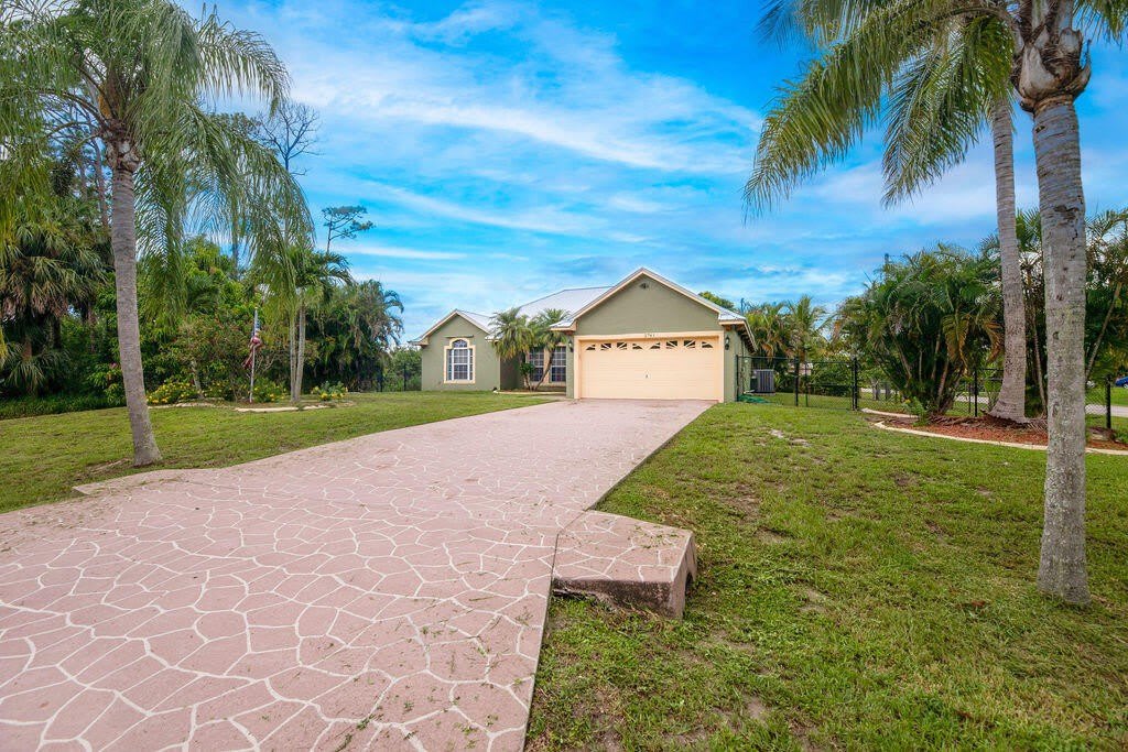 2741 SW Pierson Road – photo 4