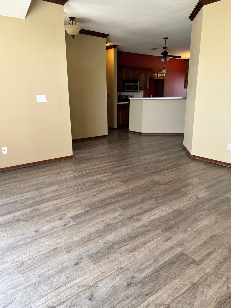 West side rental 3 bed/2 bath/2 car garage – photo 2