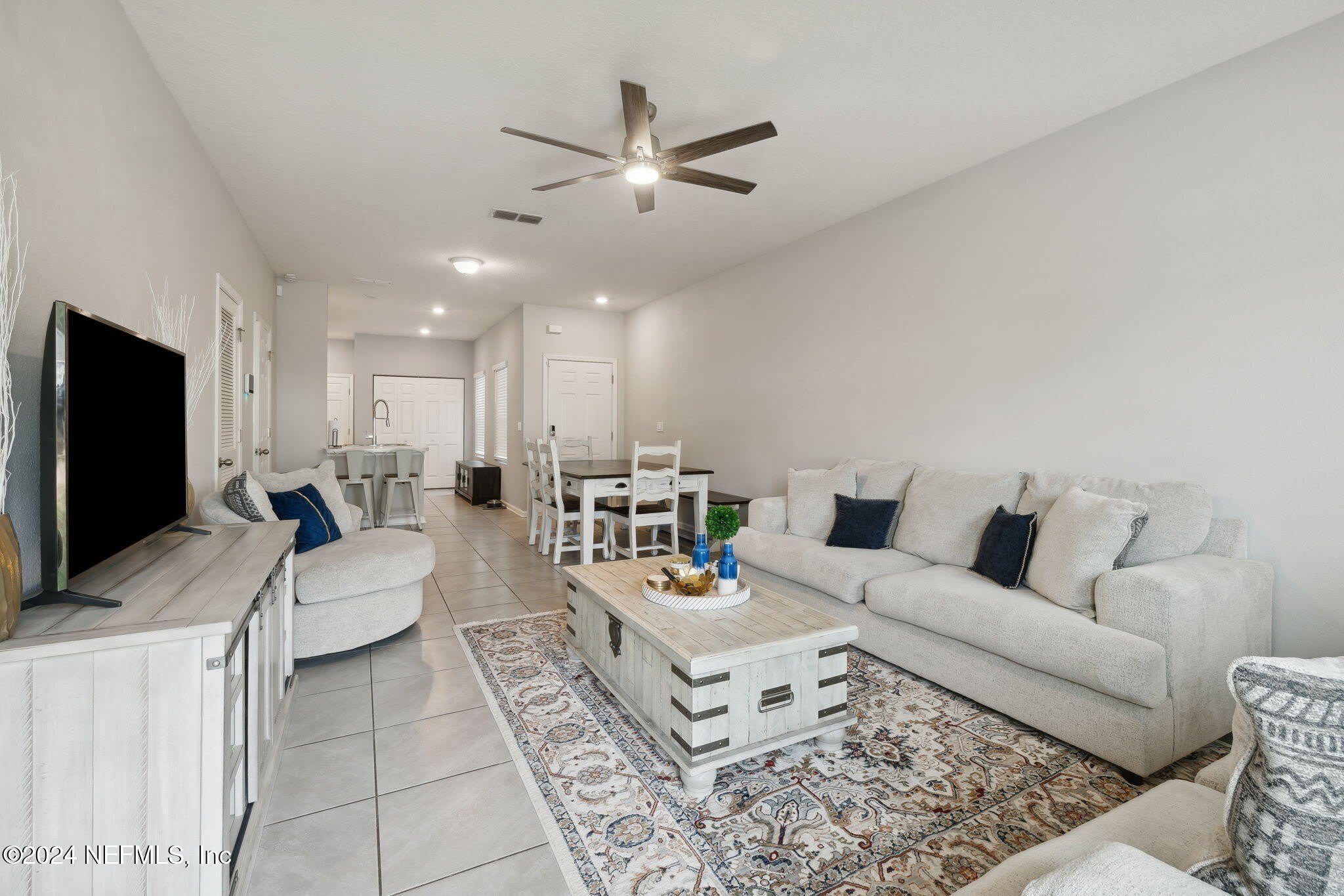 936 CAPITOL Parkway – photo 5