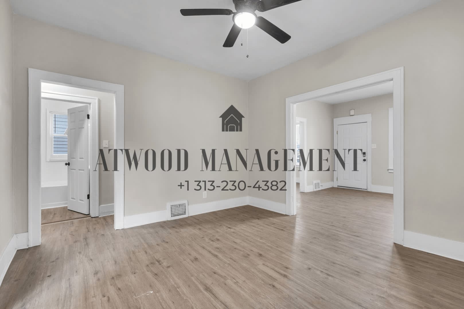 This beautifully updated 3-bedroom, 1-bath single-family home is ready for move-in! – photo 3