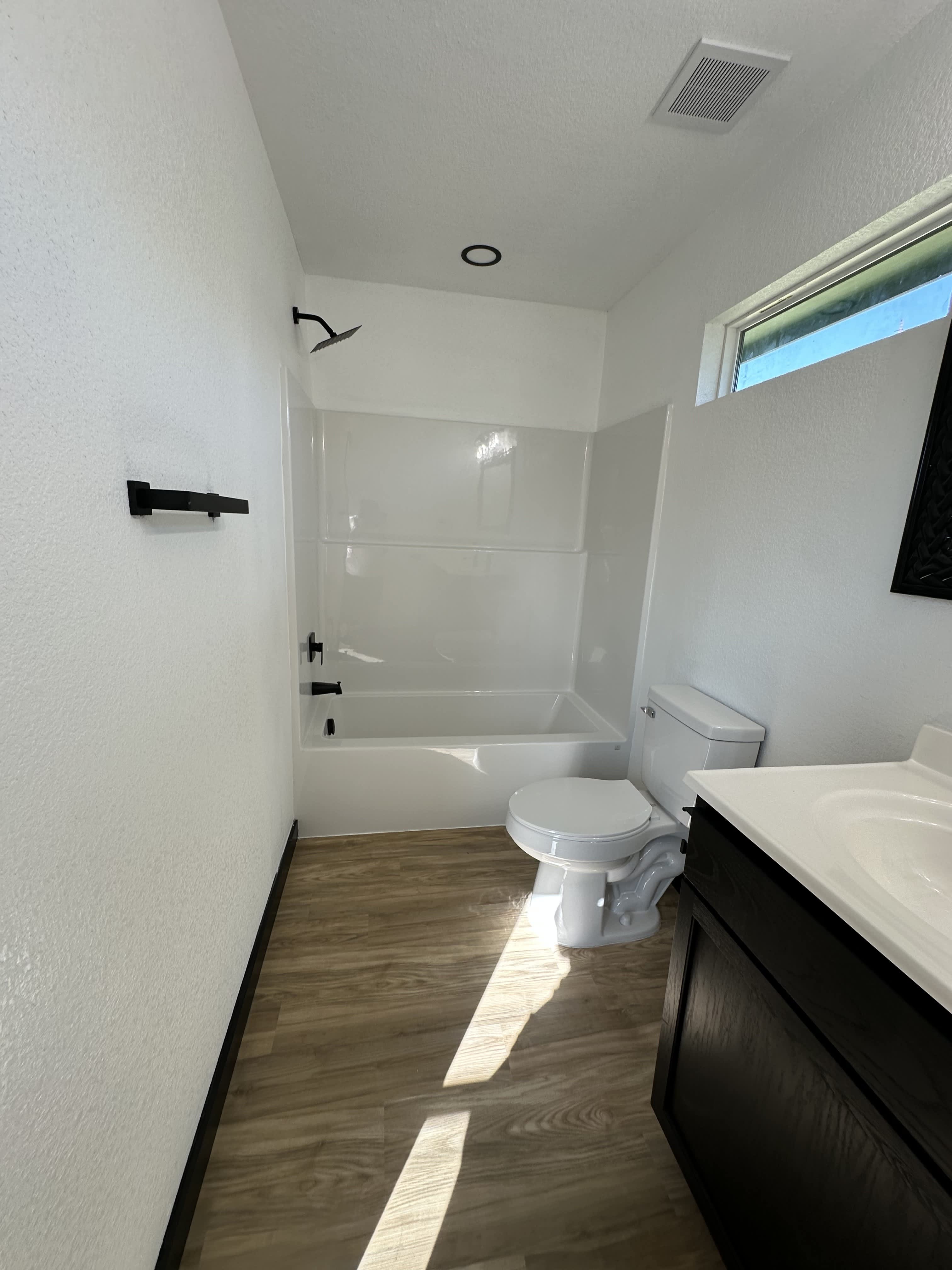 105 Pullen St – photo 2