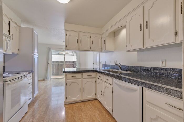 529 Ballad Way – photo 5