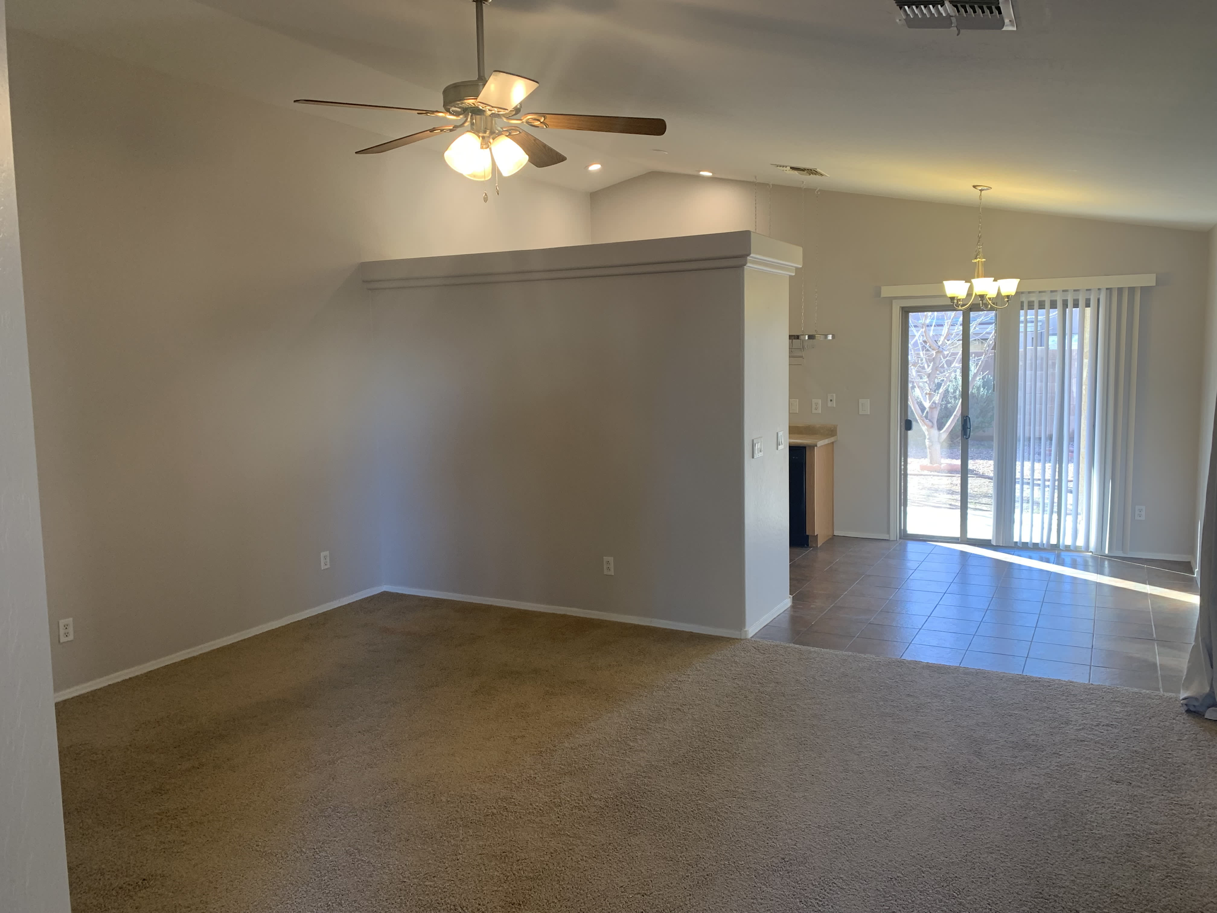 43923 W Wild Horse Trail – photo 4