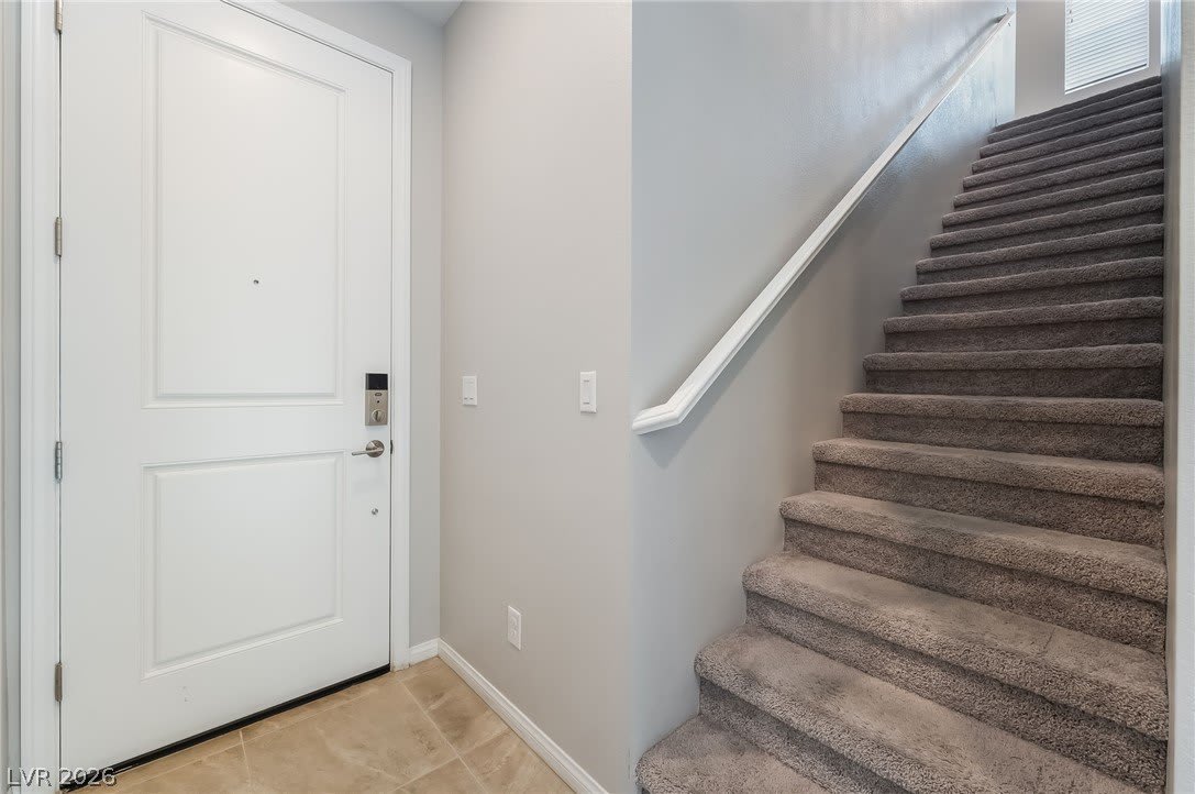 869 Greenspire Street – photo 5