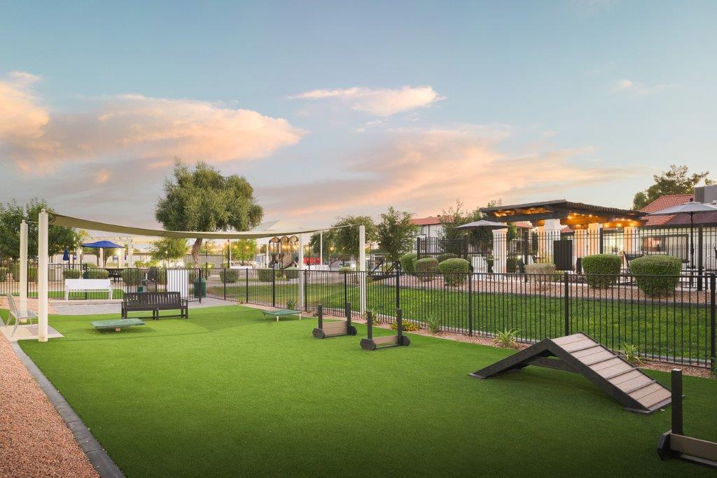 Reveal Apartments – photo 4