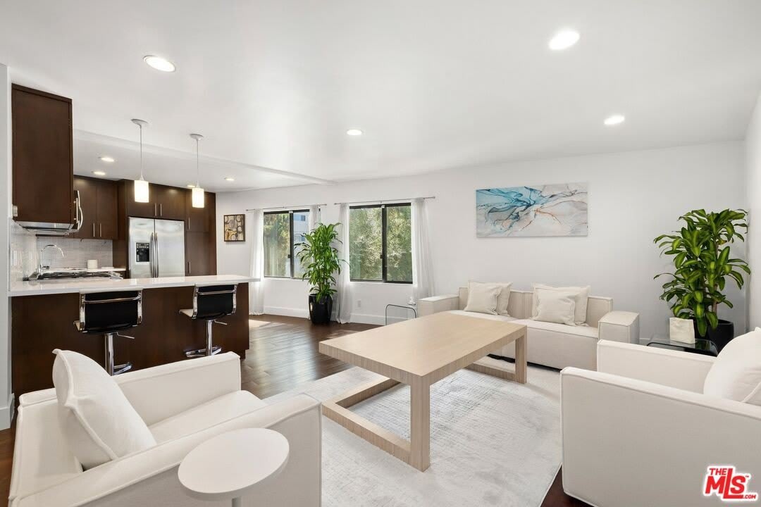 8755 Shoreham Dr – photo 5