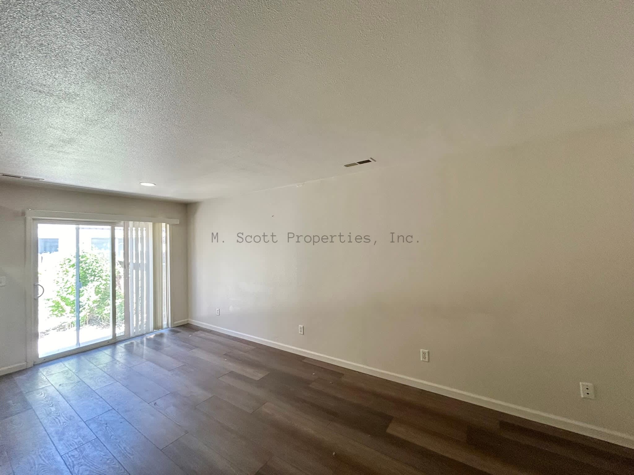 105 Justin Ln – photo 2