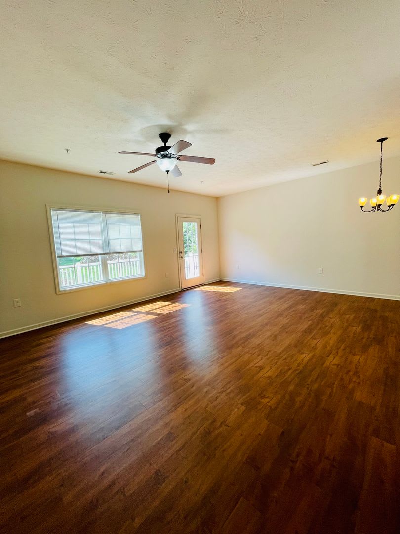 Two Master Suite Apartment Townhouse – photo 4