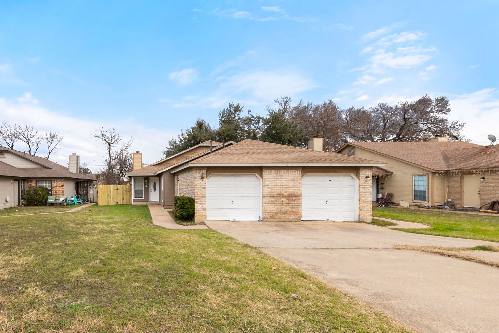 313 Greenlawn Blvd Round Rock, TX. 78664 – photo 1