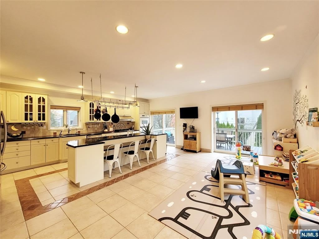441 Piermont Avenue – photo 2