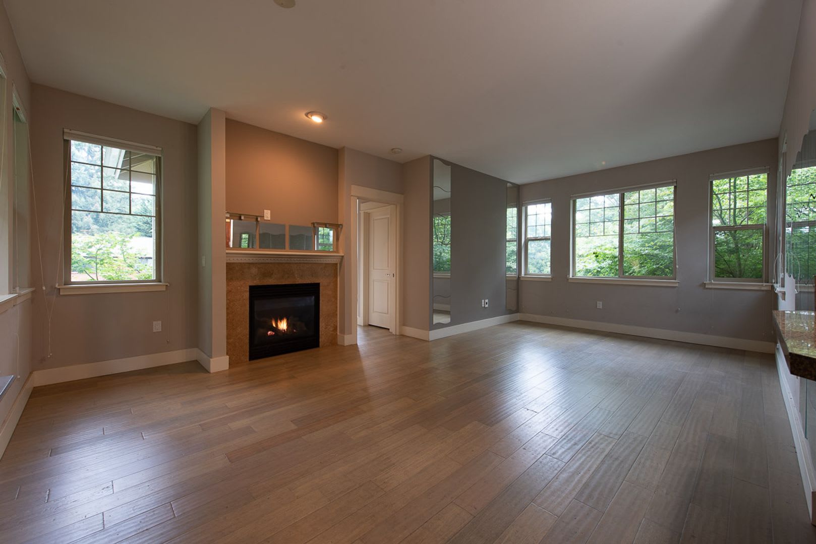 2 Bed 2 Bath Nelson Ridge Condo Close To Everything – photo 3