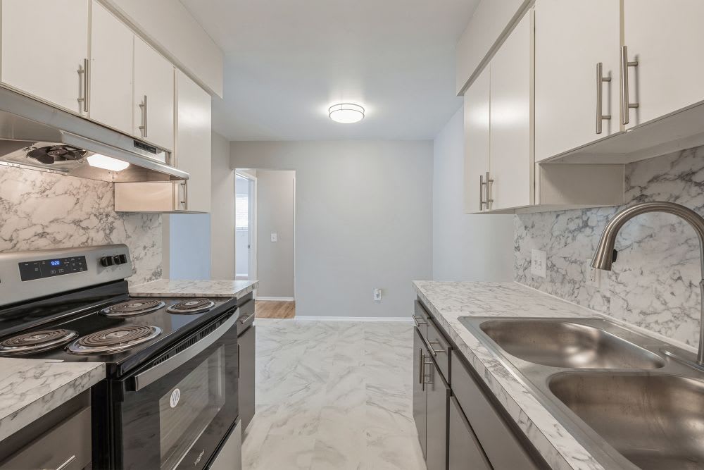 The Ivanhoe Apartments – photo 3