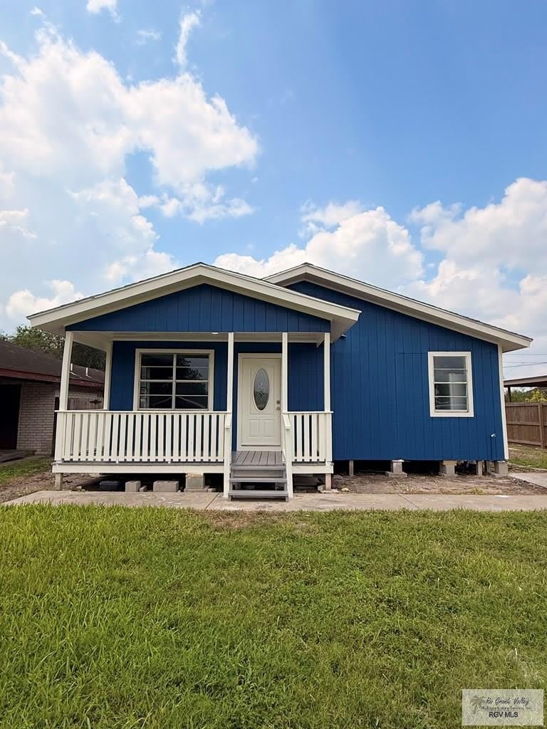 405 W 7TH ST. – photo 2