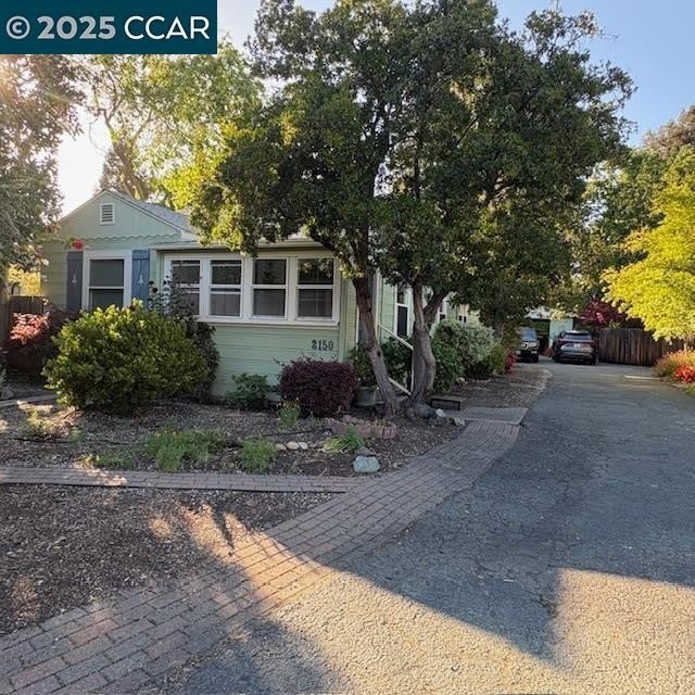 2150 Whyte Park Ave – photo 4