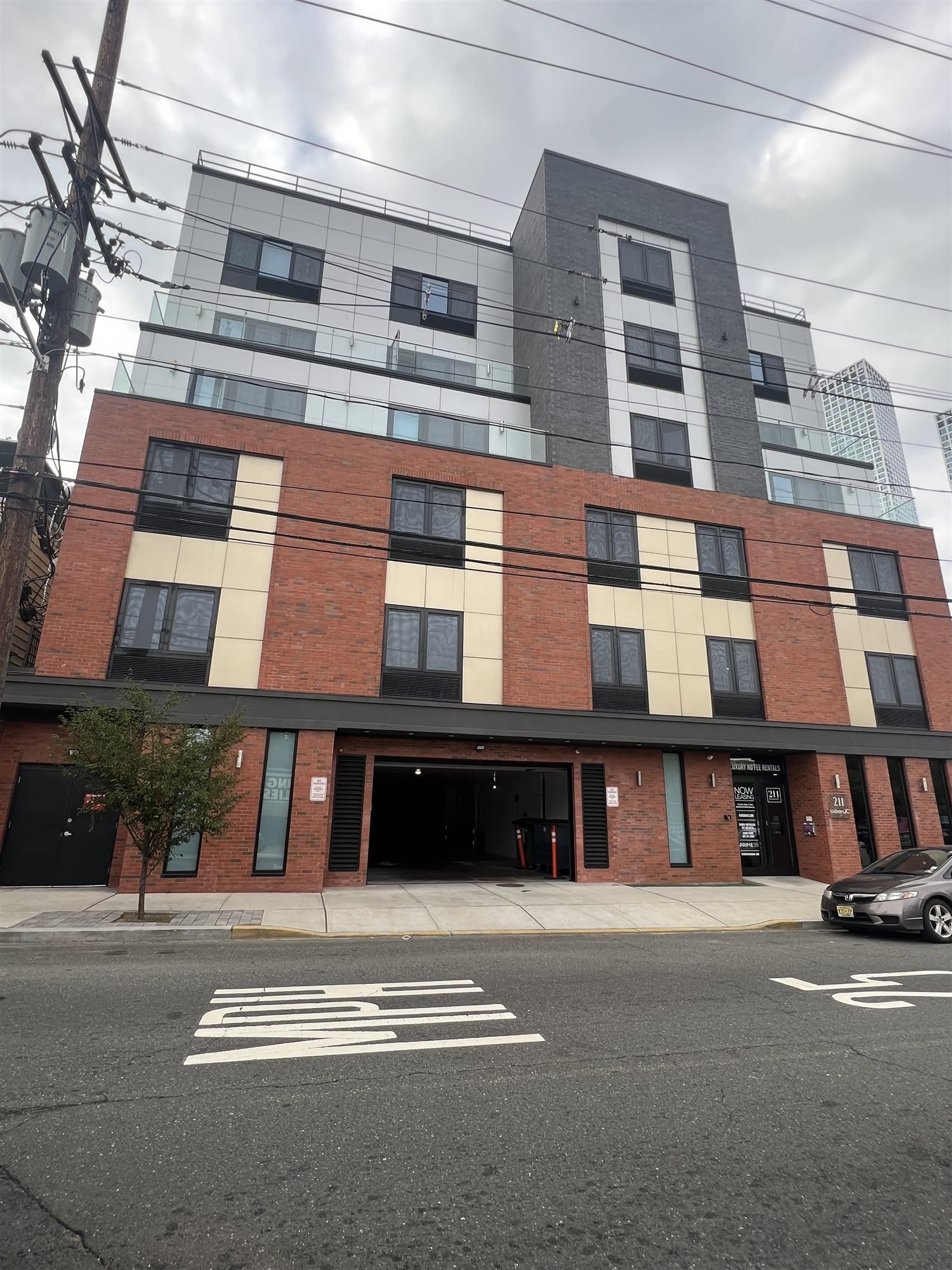 211 Baldwin Avenue – photo 1
