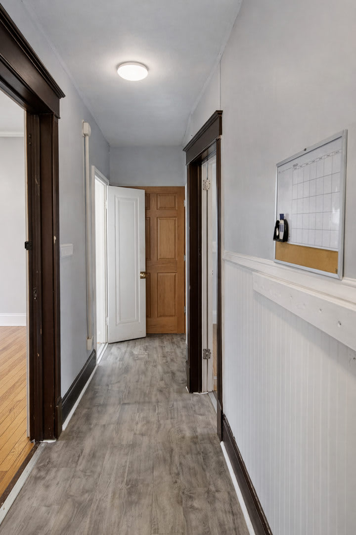 4 bedroom 2 bath available 9/1/2023 – photo 4
