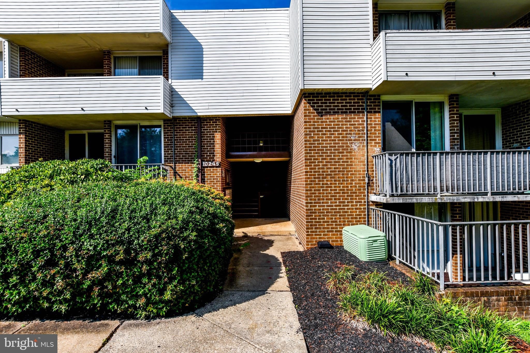 10245 PRINCE Place – photo 2