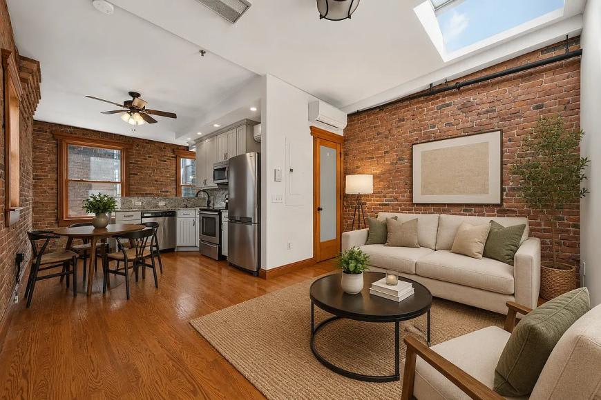 130 West 10th Street – photo 2