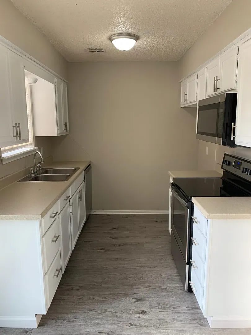 Cozy 2 Bedroom Duplex in the Heart of Broken Arrow – photo 2