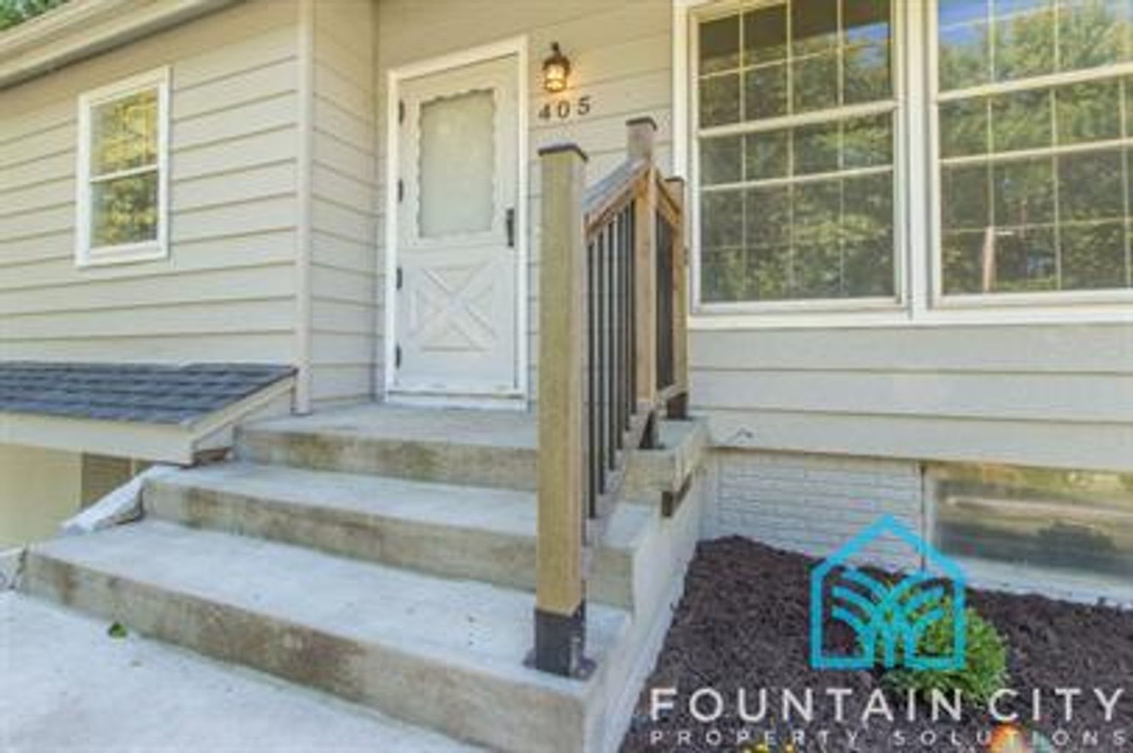 405 Hooke Ave – photo 2