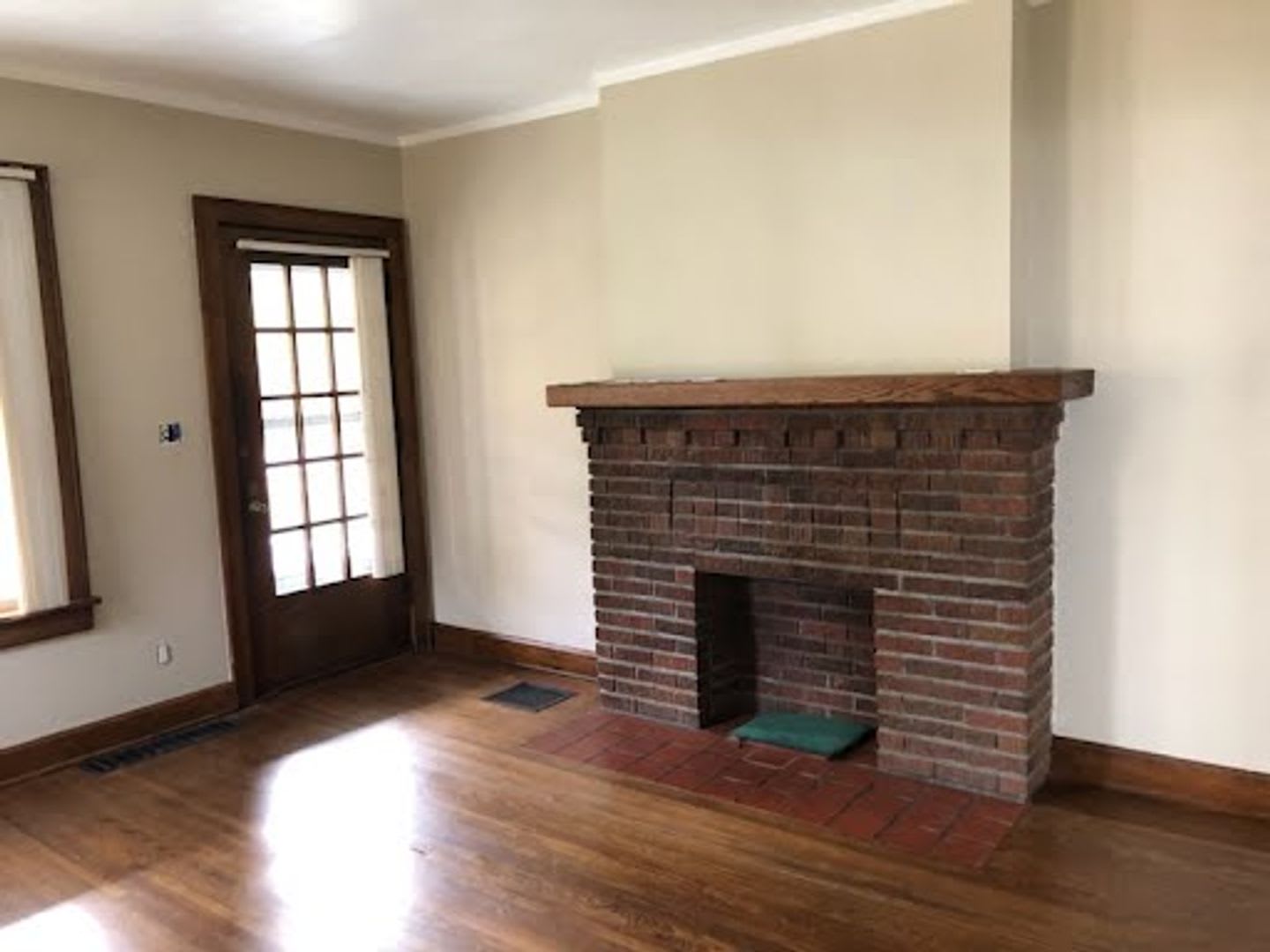 Beautiful 4 bedroom, 1 bath in Bexley. $500 off second months rent! – photo 4
