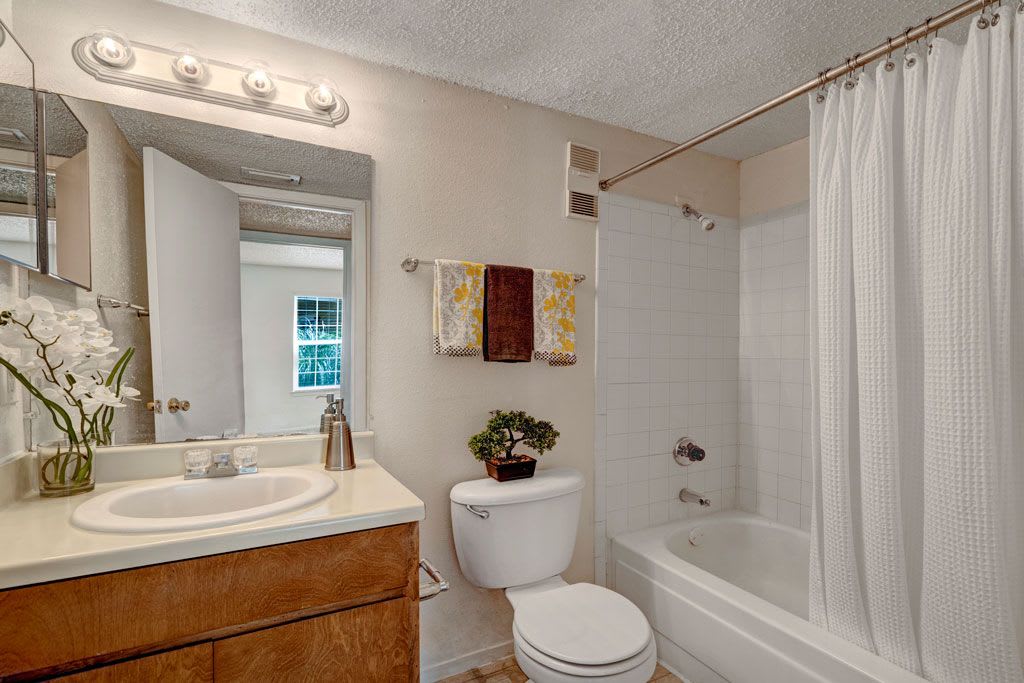 The Bradford Apartment Homes – photo 3