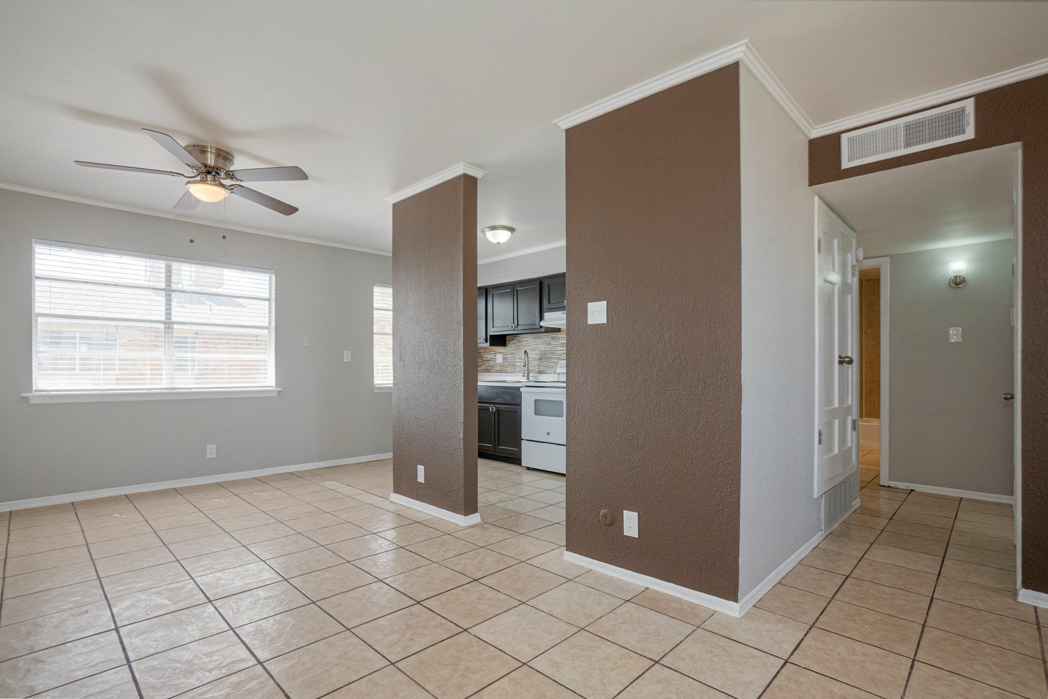 3313 Johnson Avenue – photo 5