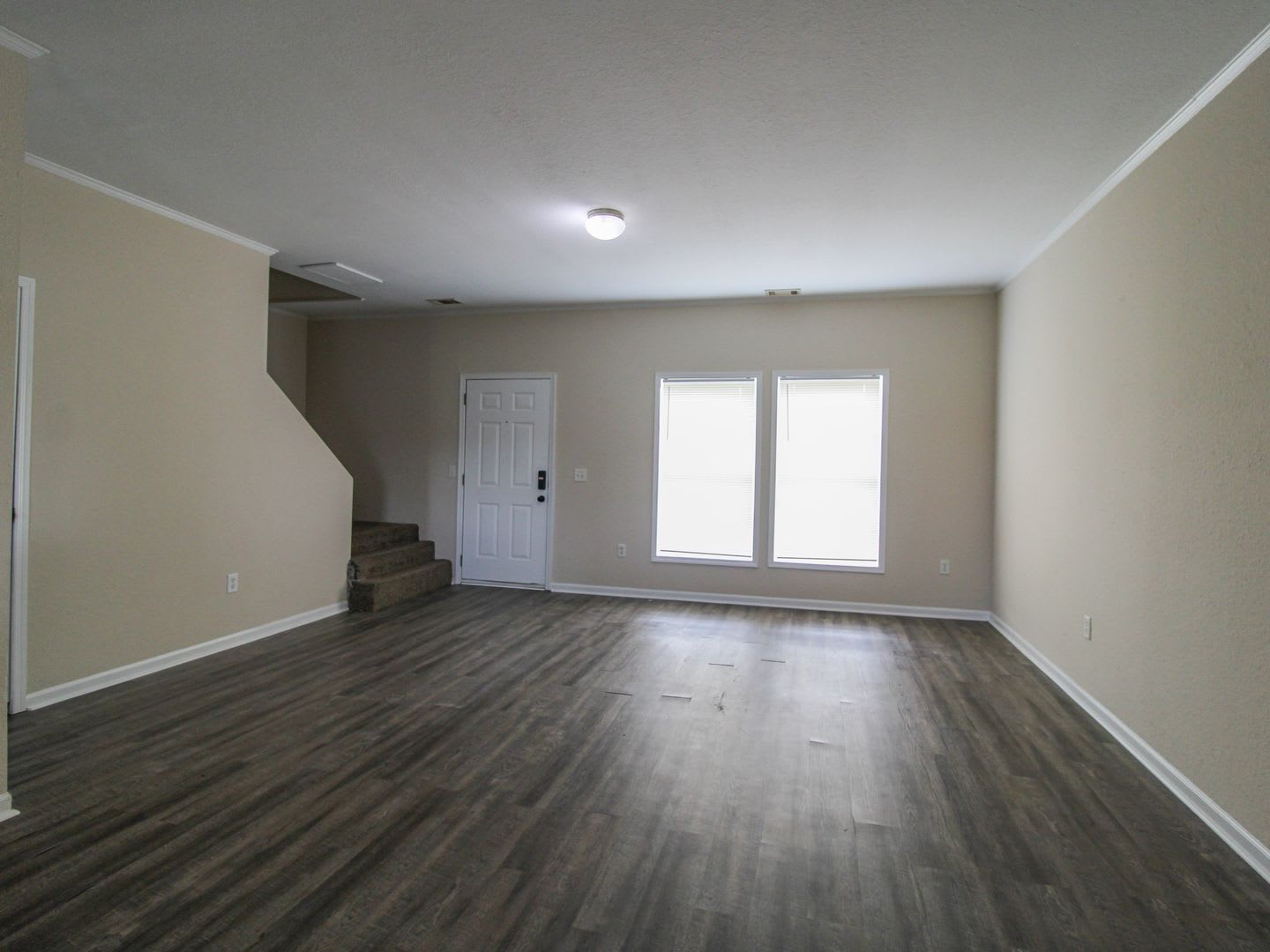 Charming 3Br 2 5Ba Townhome Available Now – photo 5