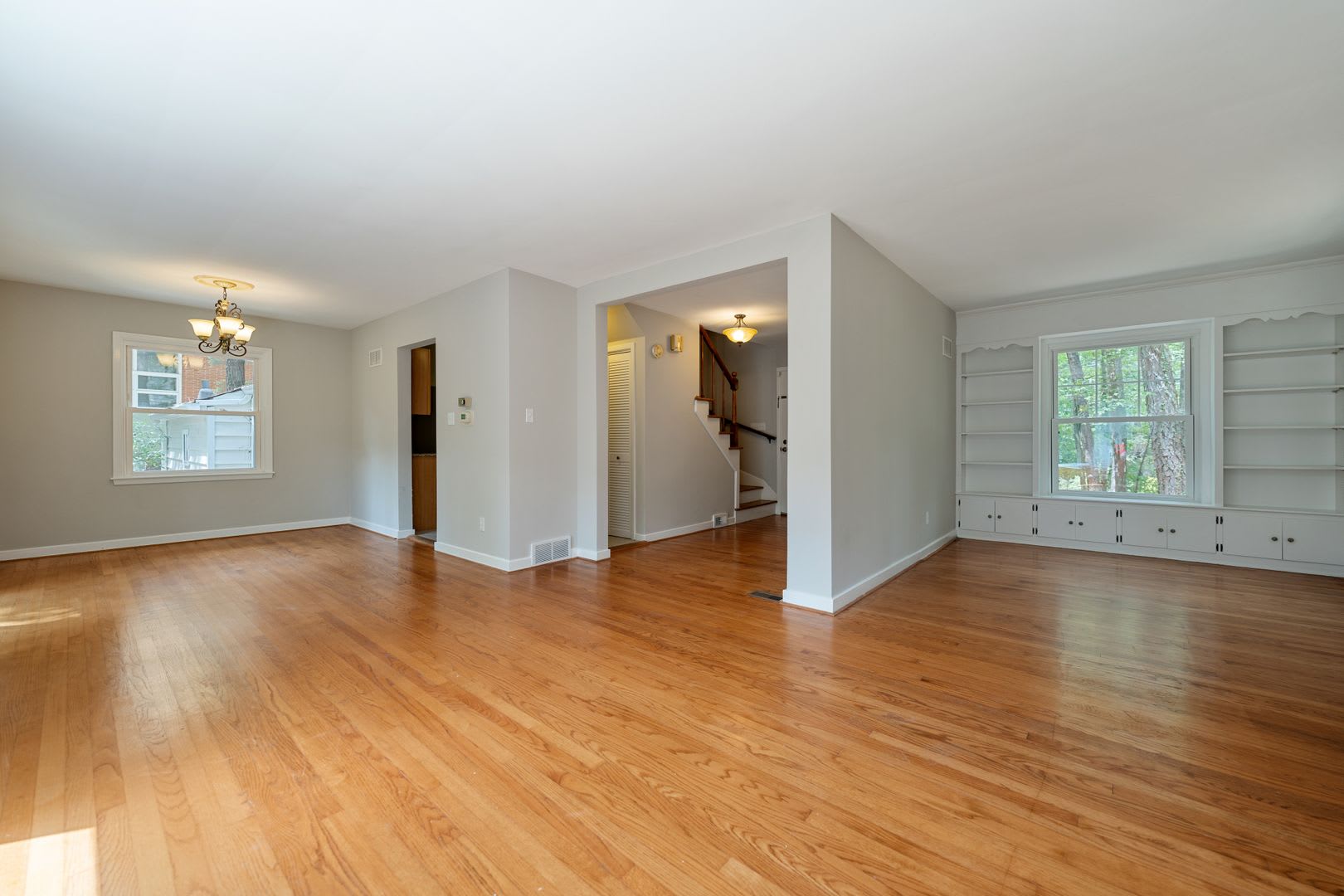 Spacious 4 Bedroom & 3.5 Bath Home in Duke Forest! – photo 2
