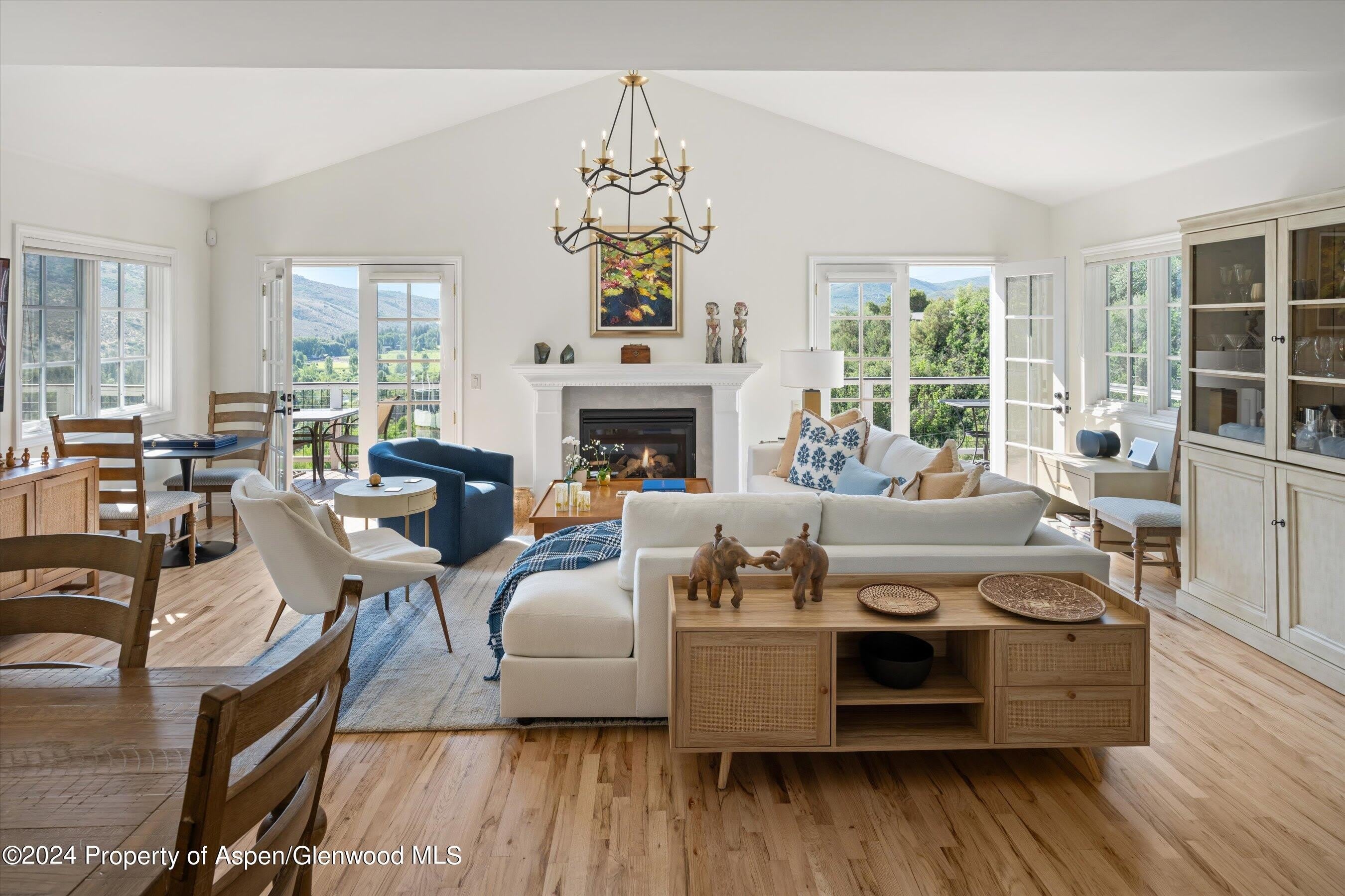 407 Gateway Road – photo 4