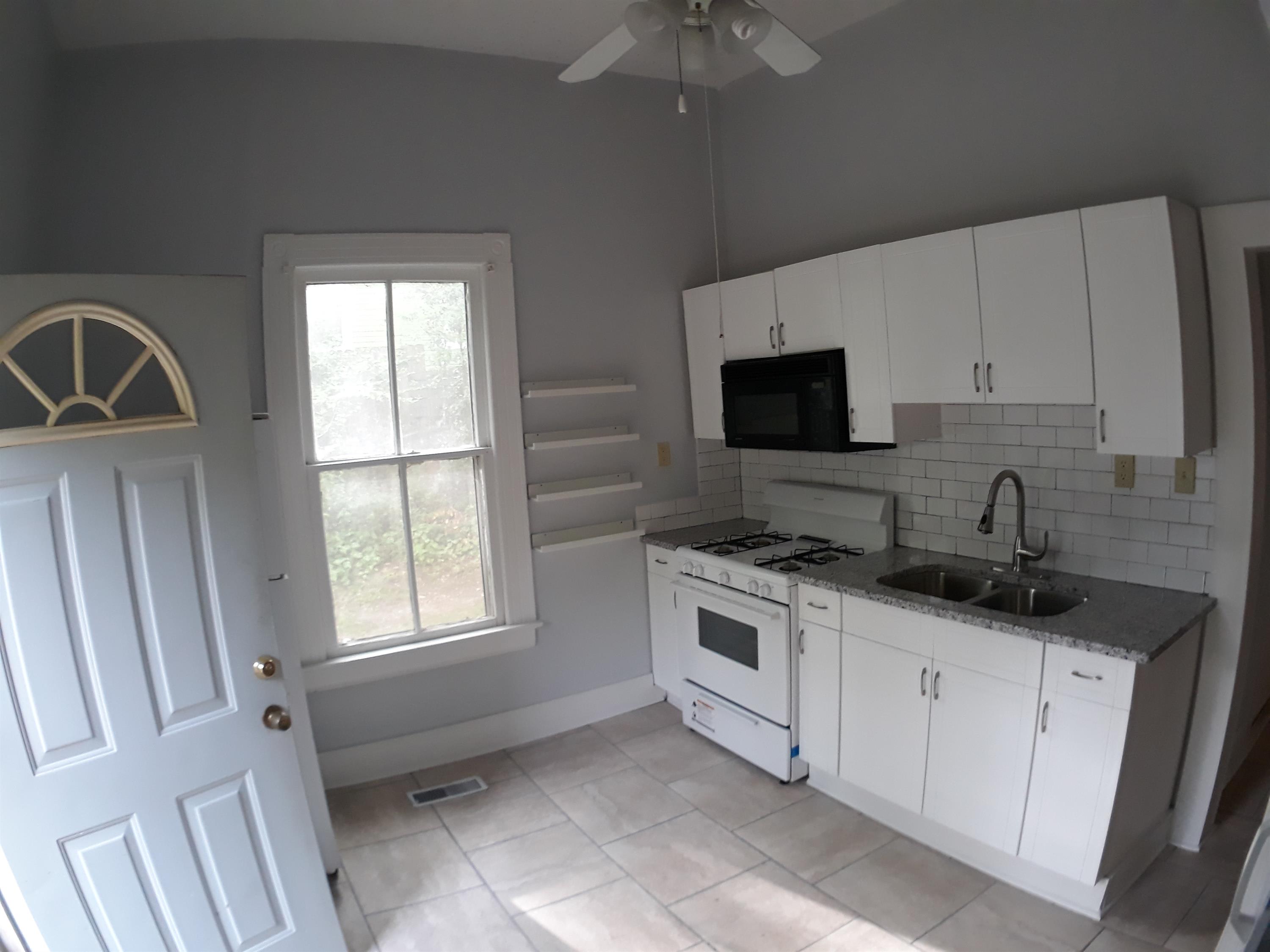 459 Glenwood Ave SE – photo 3