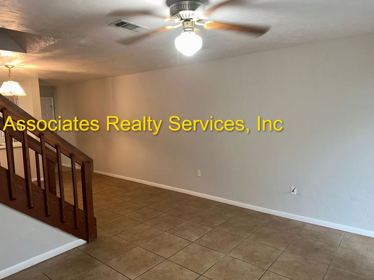 2 Br/ 2.5 ba- Available in December! THIS IS A SUBLEASE! – photo 3