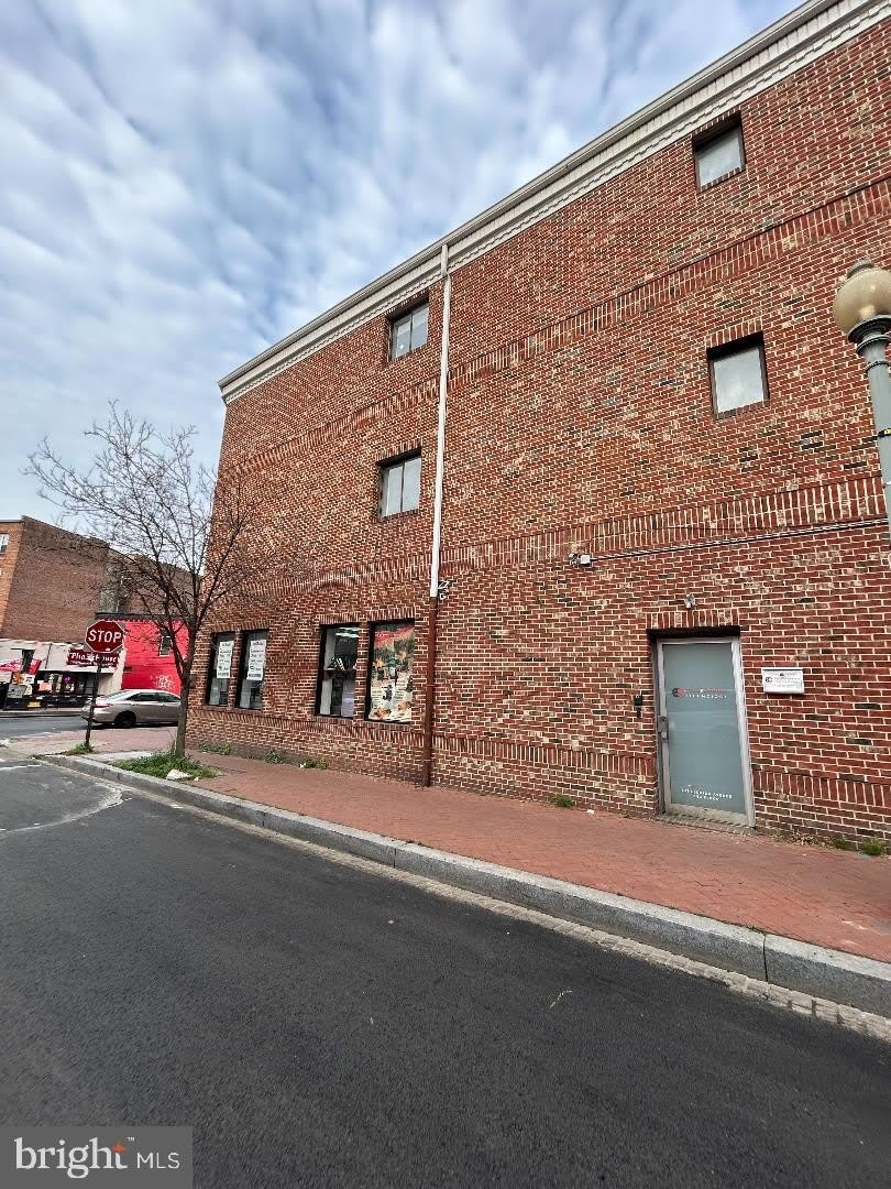 635 Florida Avenue Nw – photo 2