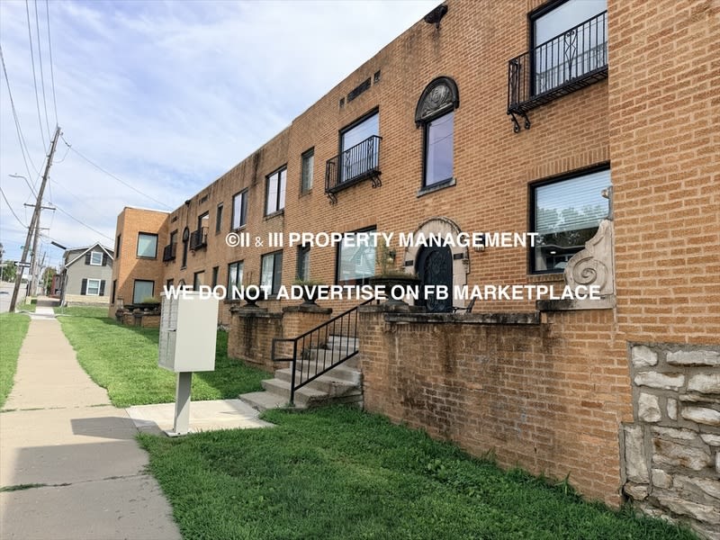 4509 Roanoke Parkway – photo 2